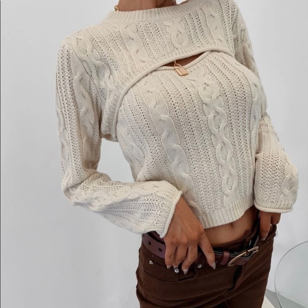 Woman’s-Large-cream cable knit cropped cami with shrug